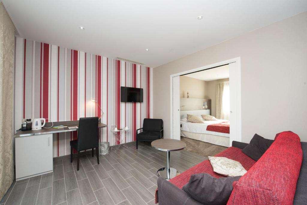 Logis Auberge Bienvenue Doué-la-Fontaine Szoba fotó