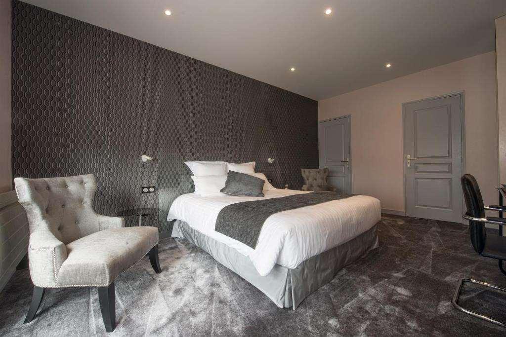 Logis Auberge Bienvenue Doué-la-Fontaine Szoba fotó