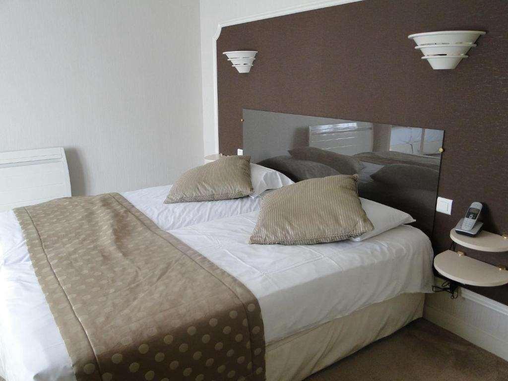 Logis Auberge Bienvenue Doué-la-Fontaine Szoba fotó
