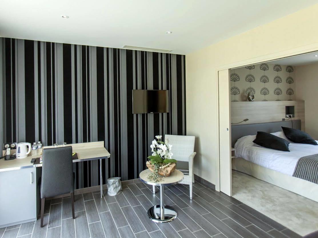Logis Auberge Bienvenue Doué-la-Fontaine Kültér fotó